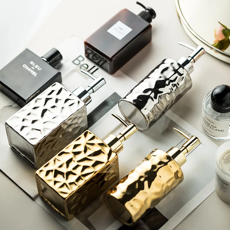 Роскошные аксессуары для ванной комнаты