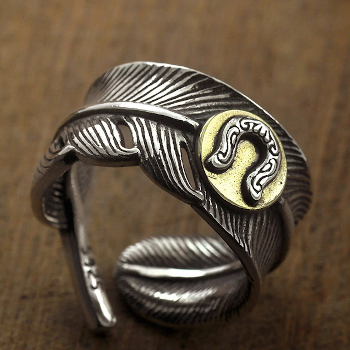

Fashion jewelry Thai Silver creative domineering feather ring for men, retro accessories personality horseshoe trend men ring