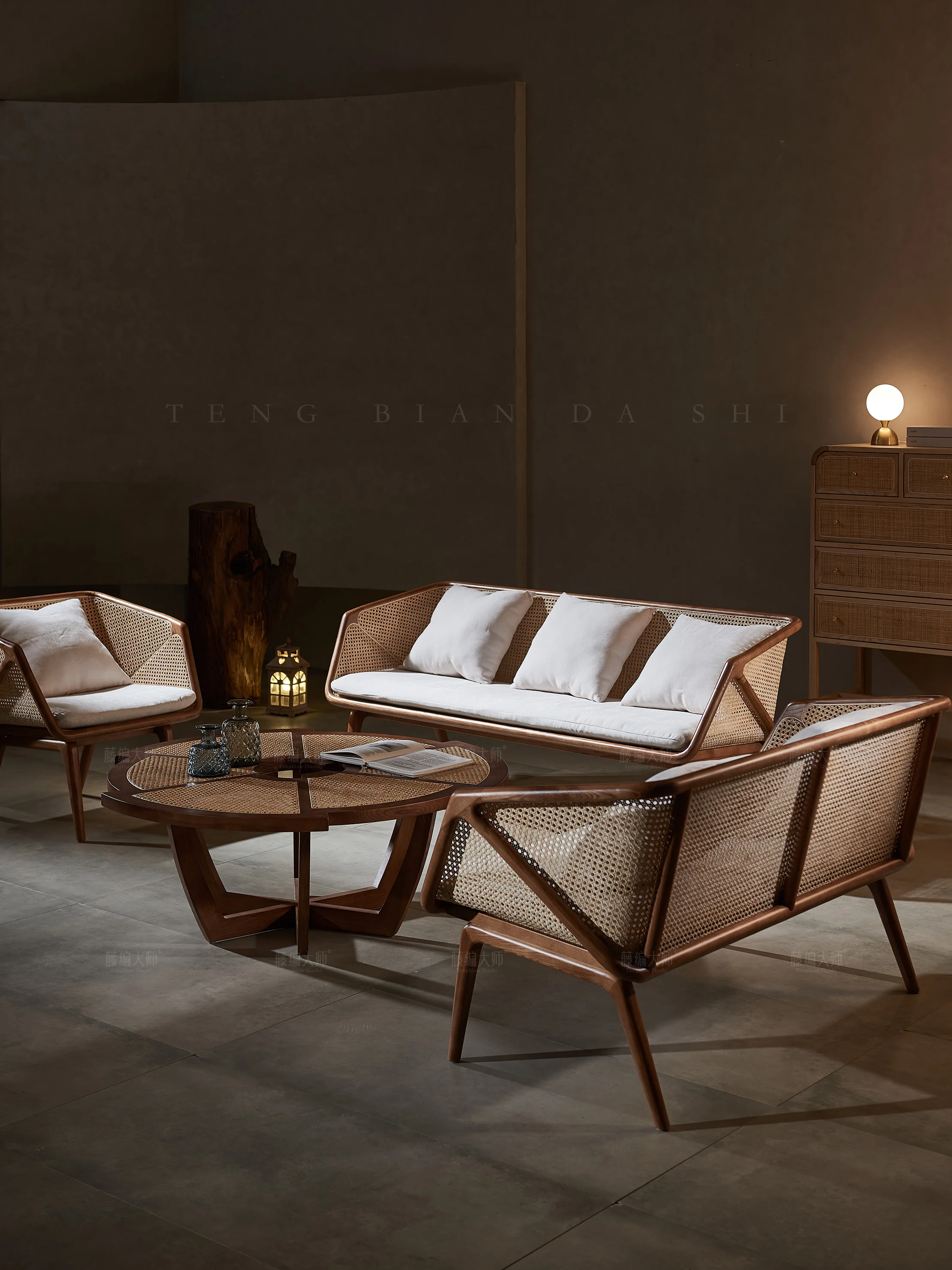 

Solid wood rattan sofa combination second-hand creative small apartment Japanese-style living room for three people