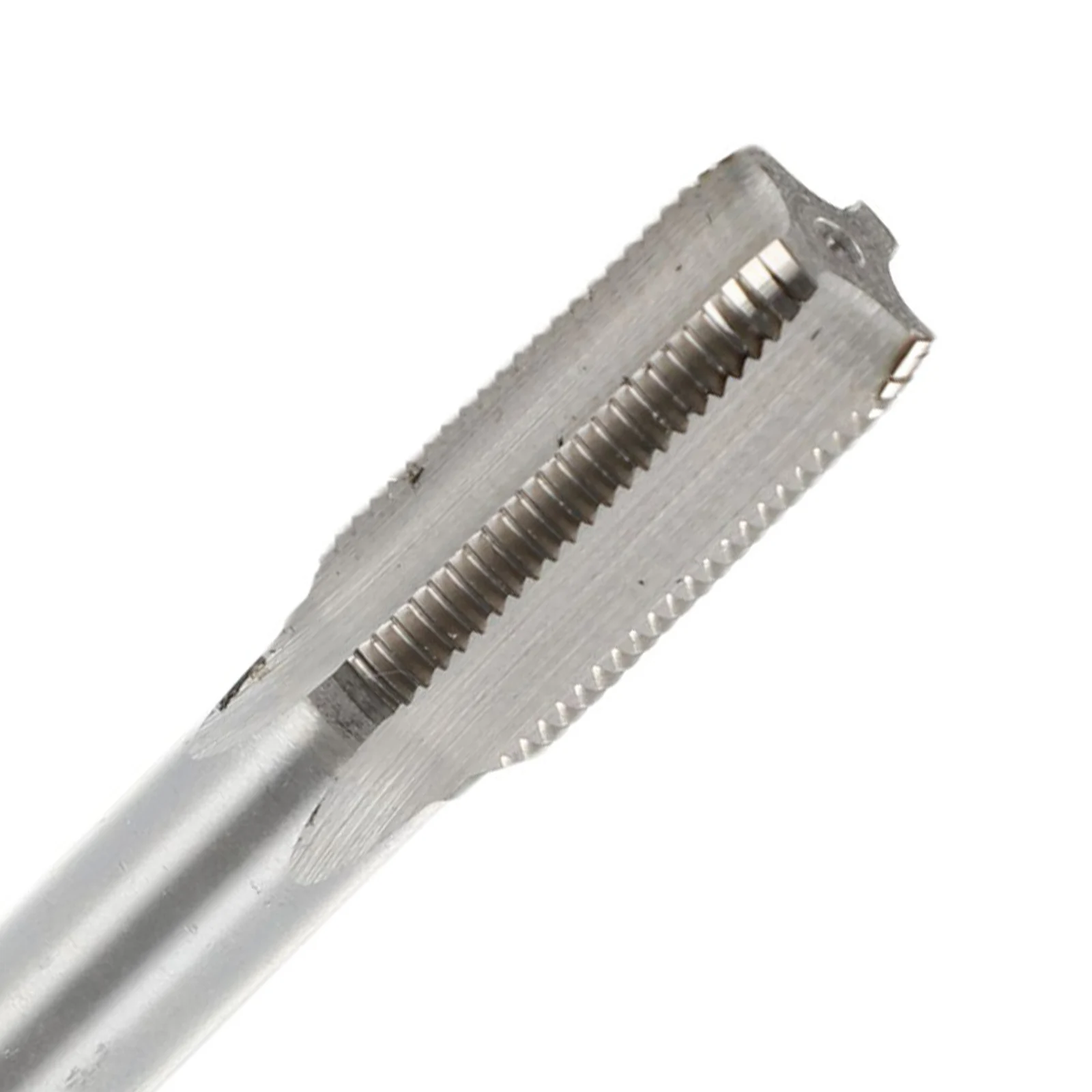 Инструмент для нарезания резьбы из закаленной стали с совместимой штампой