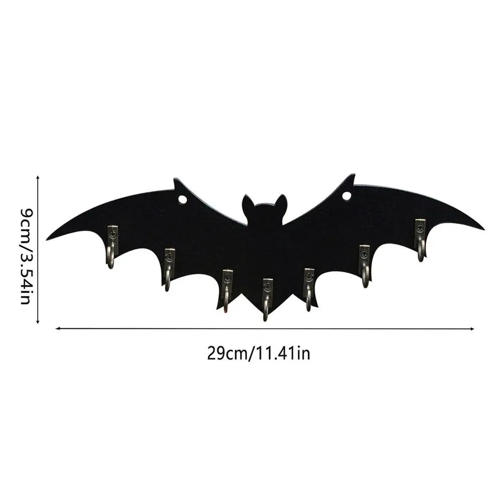 

Готический деревянный крючок для ключей в форме летучей мыши