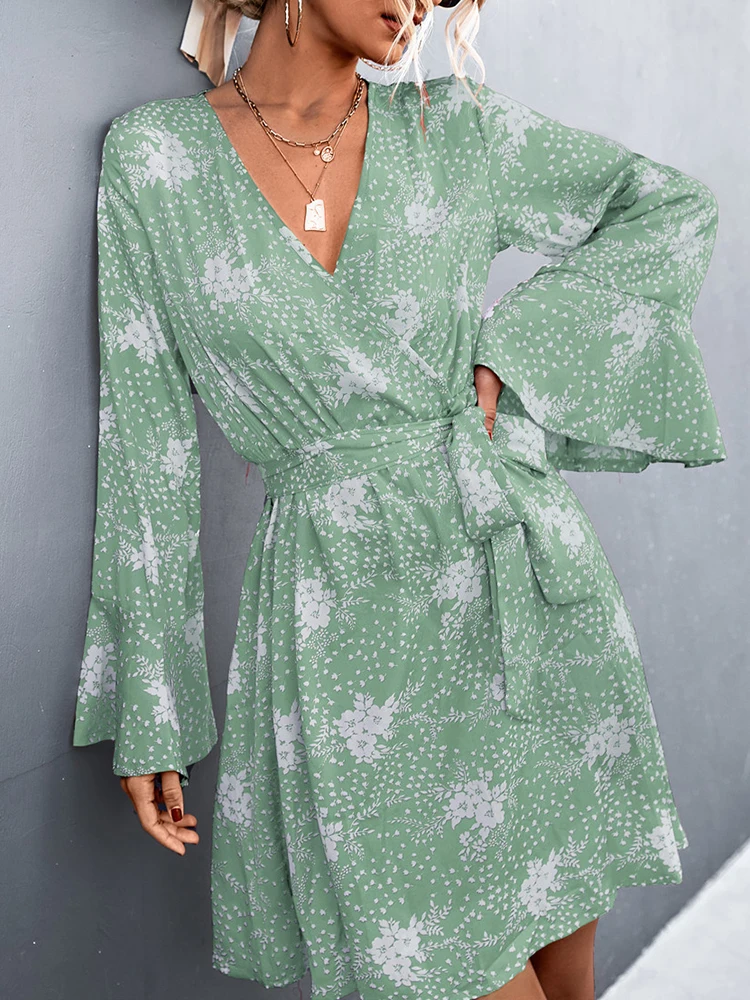 

Vintage Floral Printed A-Line Loose Dress Women Summer Elegant V-Neck Flared Sleeve Lace-Up Dress Femme Fashion Beach Dress 2022