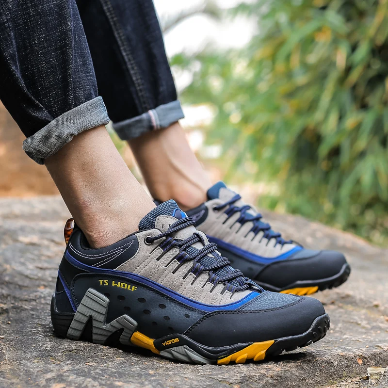 High Quality Outdoor Hiking Shoes Men Women Trail Trekking Leather Mountain Climbing Shoes Waterproof Sneakers Size 35-45