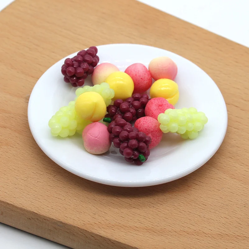 

Soft kneading Mini simulation grape peach TPR fake fruit vegetable food model doll house kitchen accessories