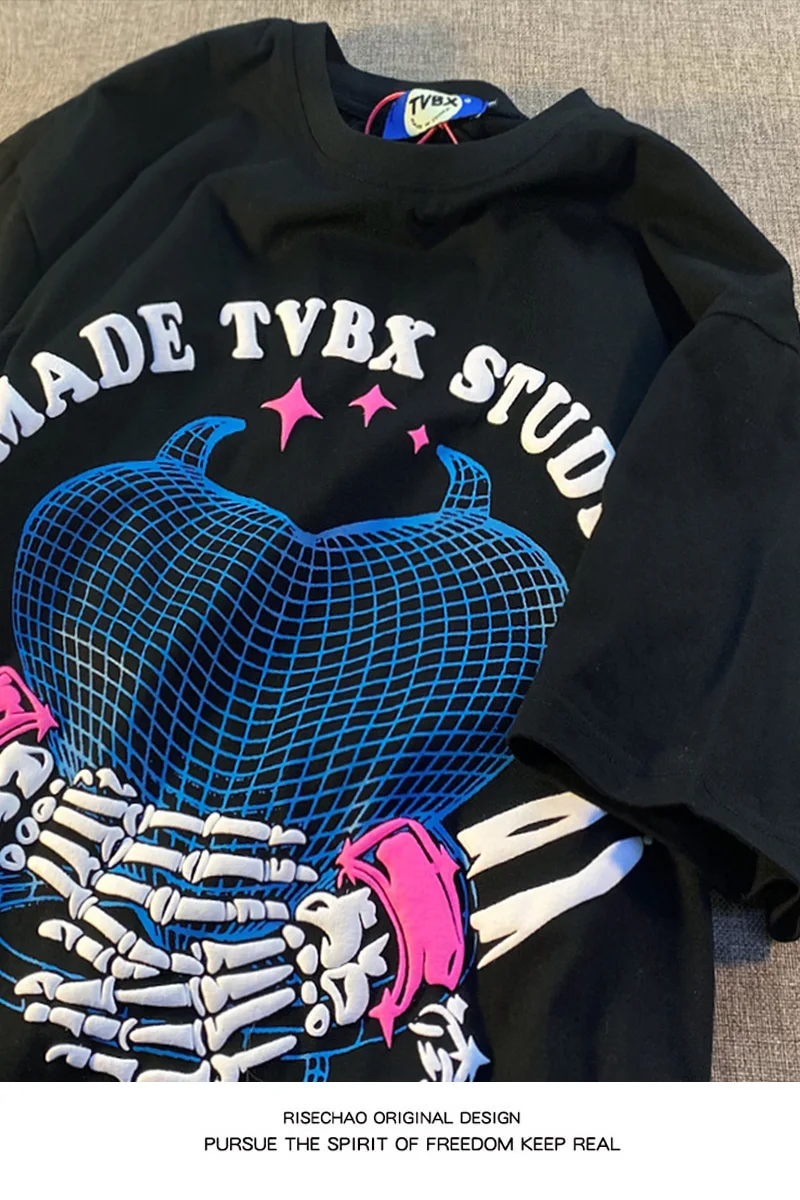 Рисунок 6 - Футболка женская оверсайз с коротким