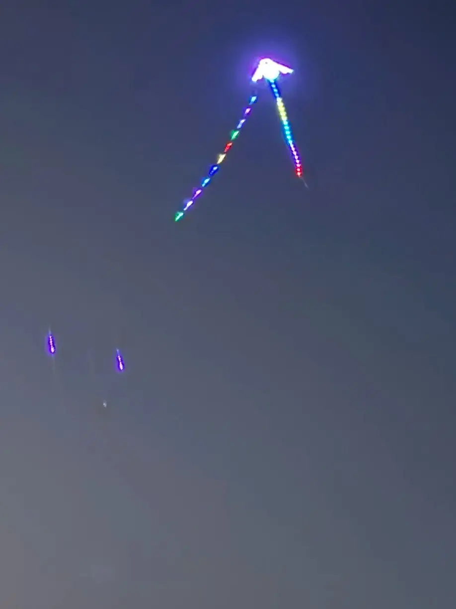 Гирлянда длиной 15 м/20 м для украшения линий большая треугольная фотовспышка