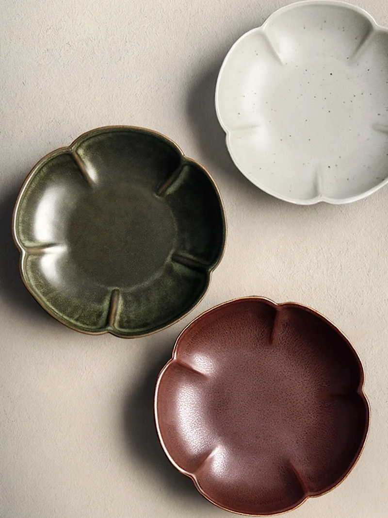 

Japanese Style Handmade Creative Petal Plate Personality Retro Ceramic Household Soup Plate Dim Sum Plate