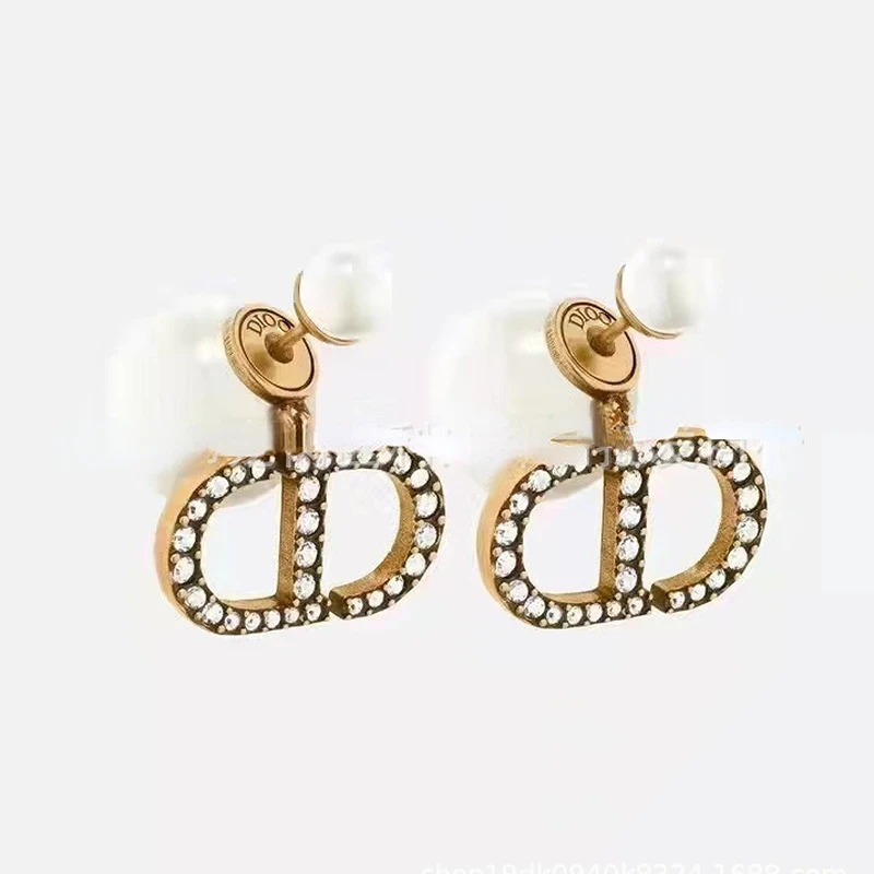 

2022 Newest Vintage Fashion Glamour Women's Earrings with Free Gift Box