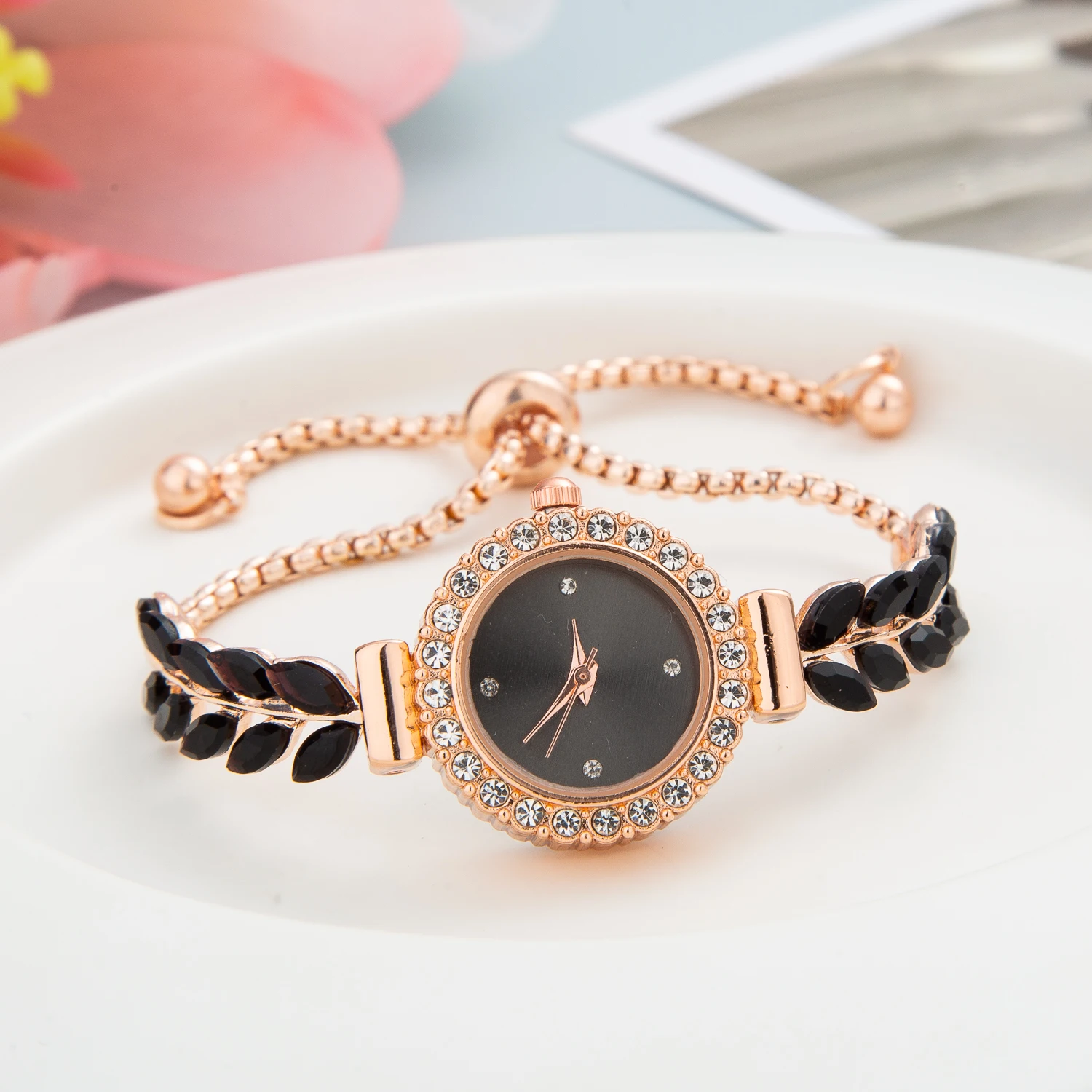 Best Selling Products 2023 New Simple Women's Feather Bracelet Watch Fashion Quartz Wristwatches watch for Women Free Shiping