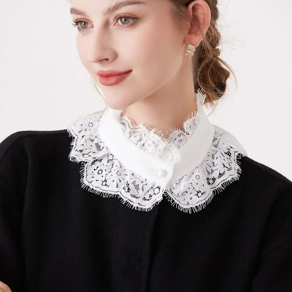 Искусственный кружевной воротник черный/белый