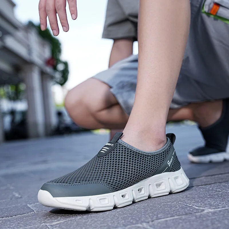 Large Size 36-48 Summer Mesh Slip-on Unisex Running Shoes Breathable Light Men's Running Sneakers Comfortable Women Sports Shoes