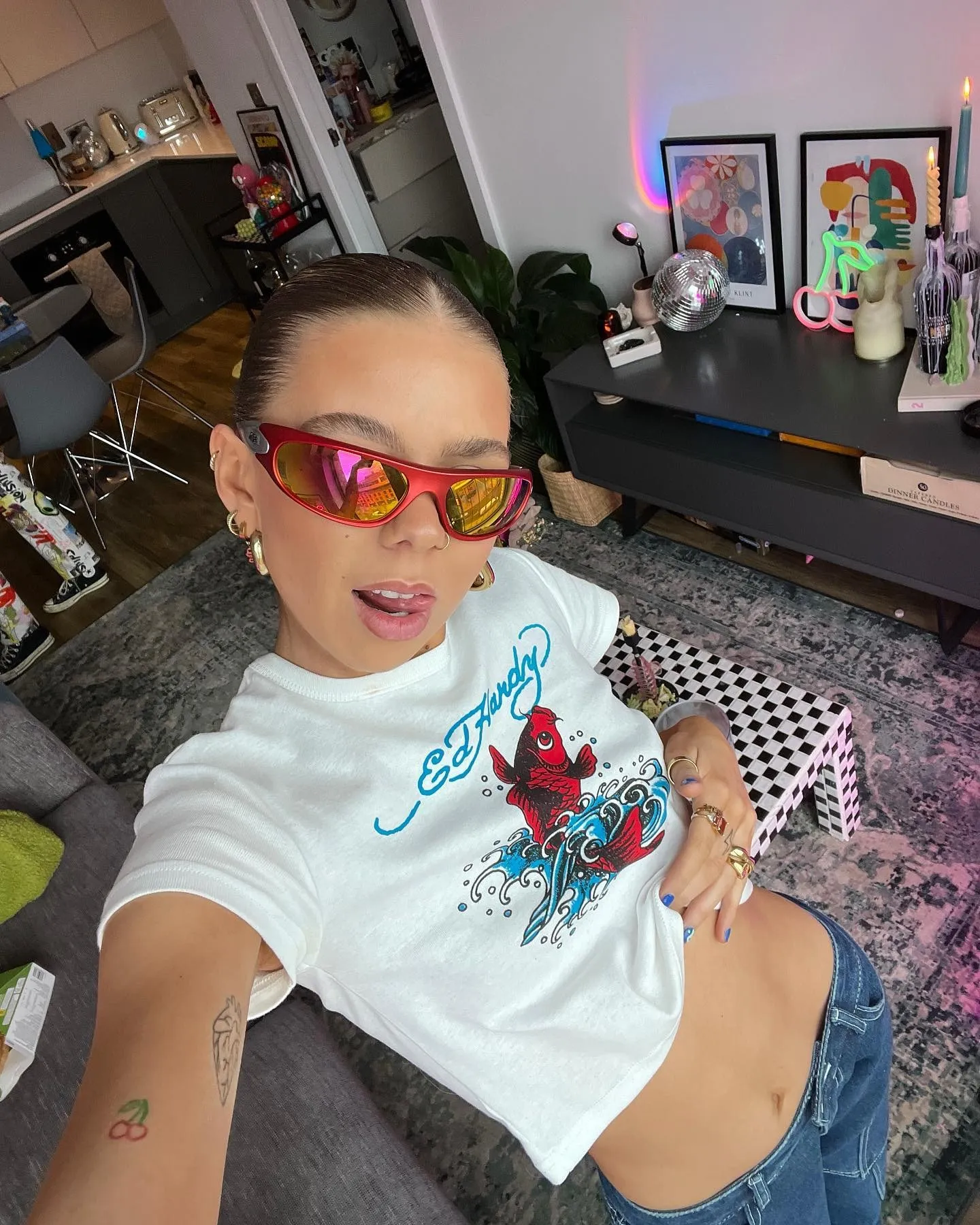 

Short-Sleeves Baby Tee T-Shirt Y2k Clothes Emo Round Neck Slim Aesthetic Women Letter Crop Top Streetwear Grunge