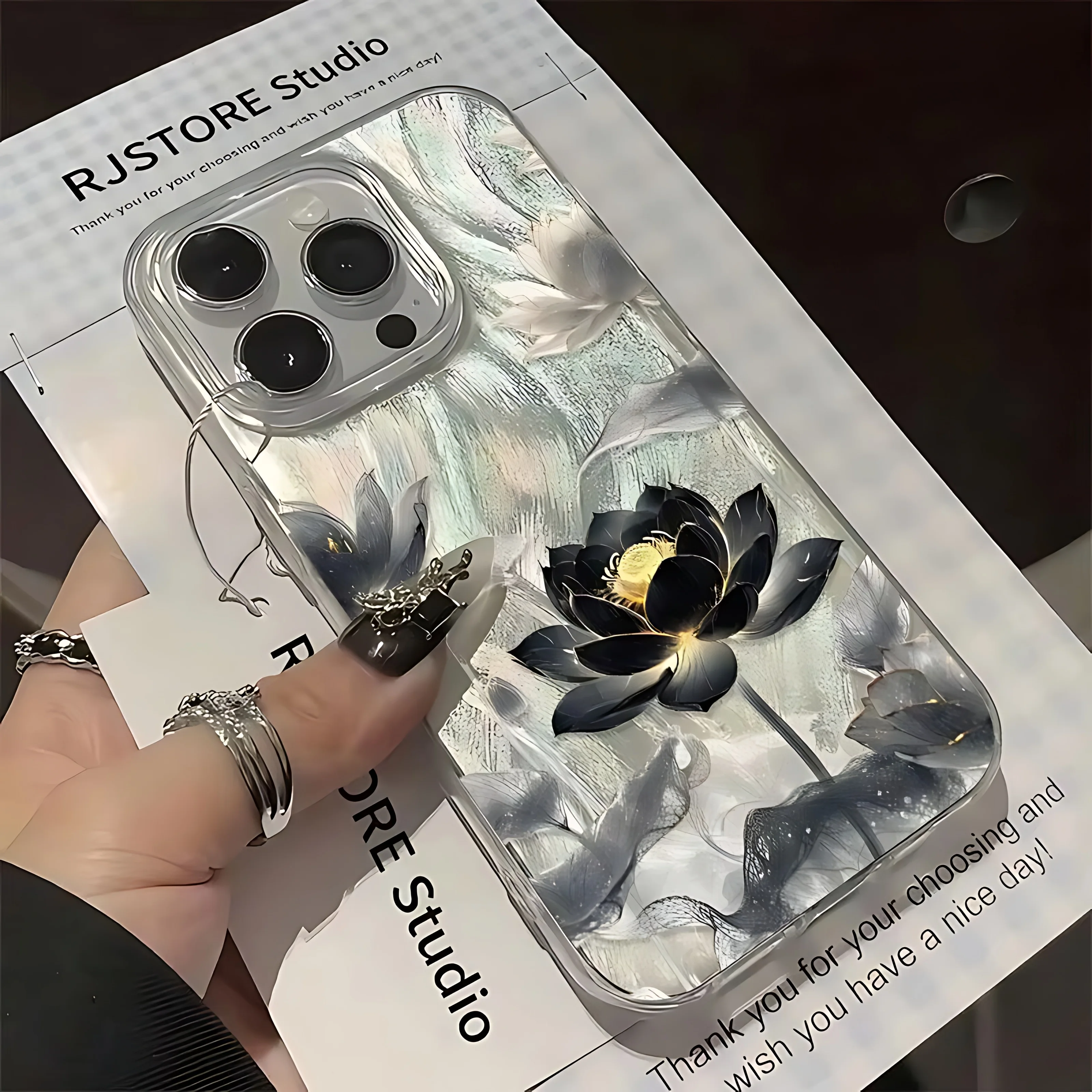 Фото Чехол для телефона Golden Lotus Flower для Tecno Spark Slim 30c 20c Go Camon 40 30 20, itel A60 A70 RS4 P36 S23 Premier Pro 4G 5G №1