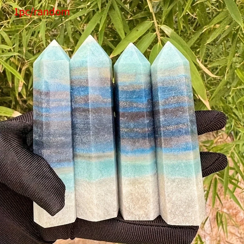 

Синий кристалл троллеита, ручной работы