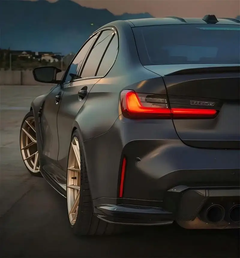 Фото Для BMW M3 M4 G80 G82 ReaI сухие боковые юбки из углеродного волокна, расширения губ, спойлер, автомобильные аксессуары, комплект кузова №5