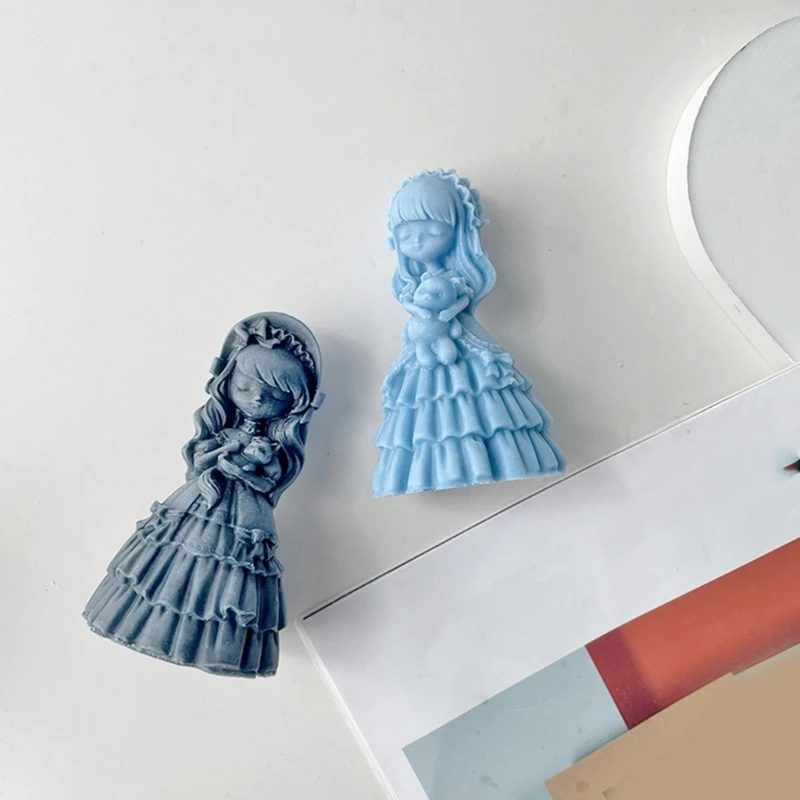 Силиконовая форма в виде ароматизированной свечи для девочек 667E нежная 3D куклы с