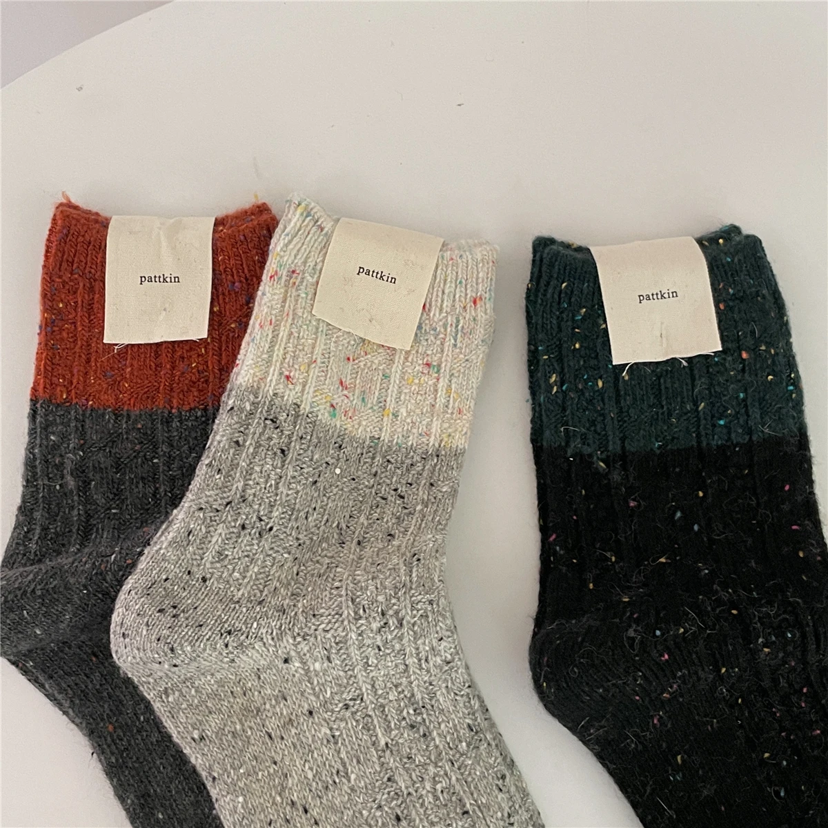 

Fashion Autumn Winter Thick Warm Women Socks Wool Cashmere Thermal Socks Women Japanese Style Solid Color Harajuku Vintage Socks