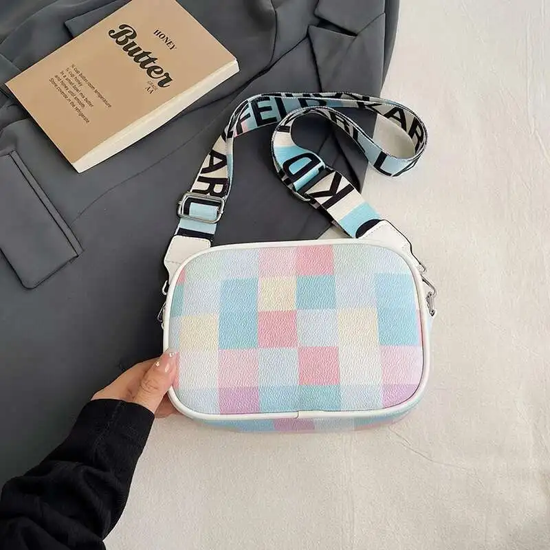 Сумка На Плечо Женская Carl Lagerfeld |