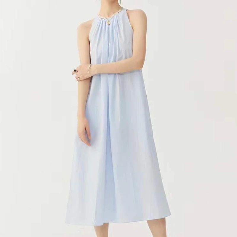 

Платье женское средней длины без рукавов, с открытыми плечами и лямкой на шее