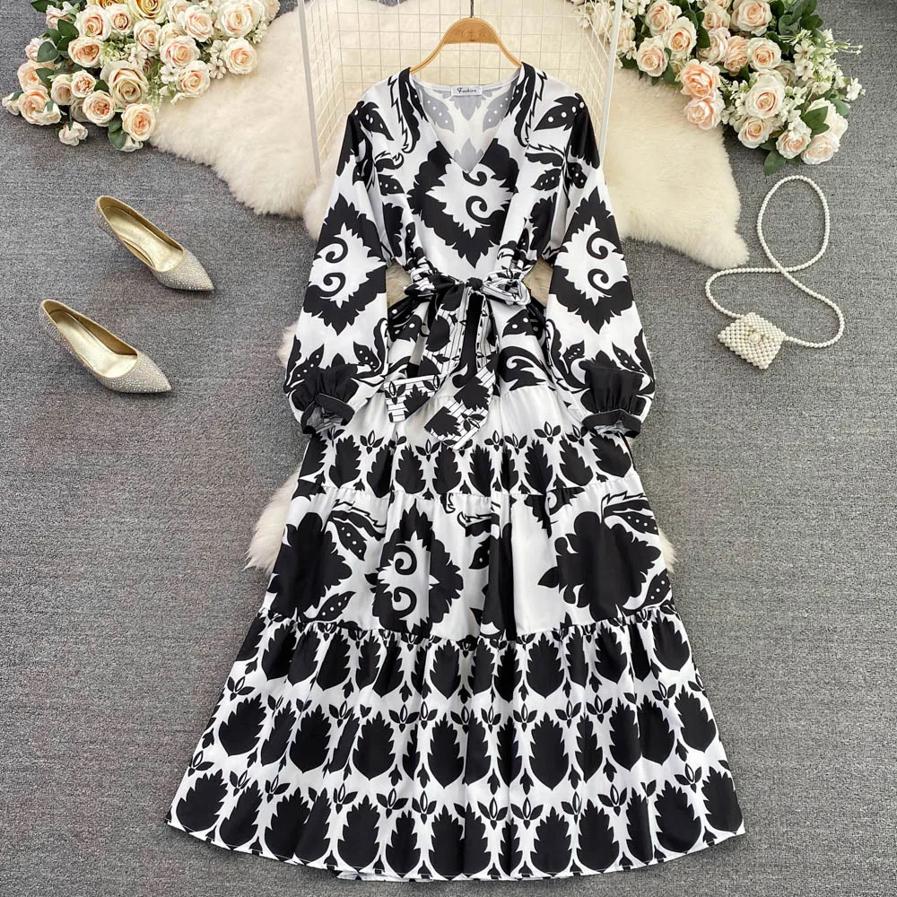 

Spring and Autumn Light and Familiar Style V-neck Lantern Long-sleeved Waist Bow Tie Print A-line Dress Large Swing Dress