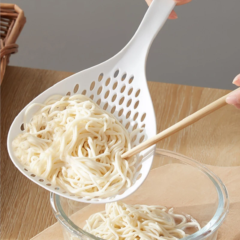 

Large Strainer Scoop Colander Slotted Pasta Spoon Plastic Skimmer Spoon with Handle Food Drain Shovel for Kitchen Accessories