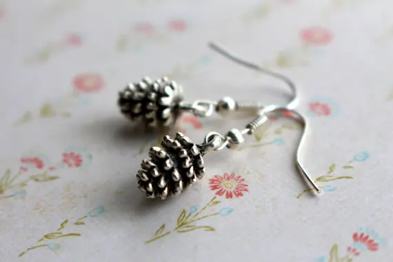 

New Products Hot Selling Fashion Trend Jewelry Creative Design Pine Cone Pendant Earring Jewelry