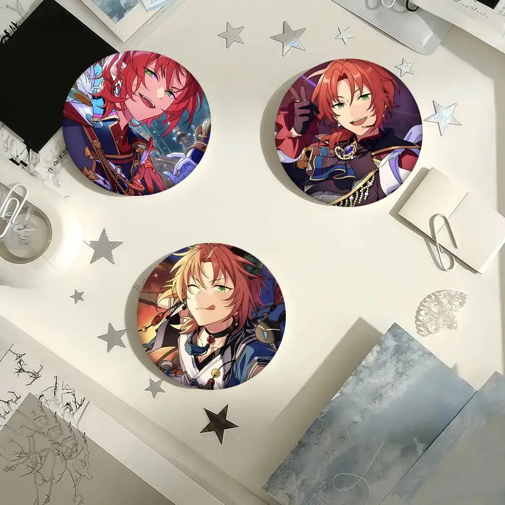 Круглые значки с персонажами аниме-сериала Ensemble Stars, включая Цукинагу Лео, можно использовать для украшения одежды и рюкзаков. (art.: 3920db2e6fa45) - 3920db2e6fa45
