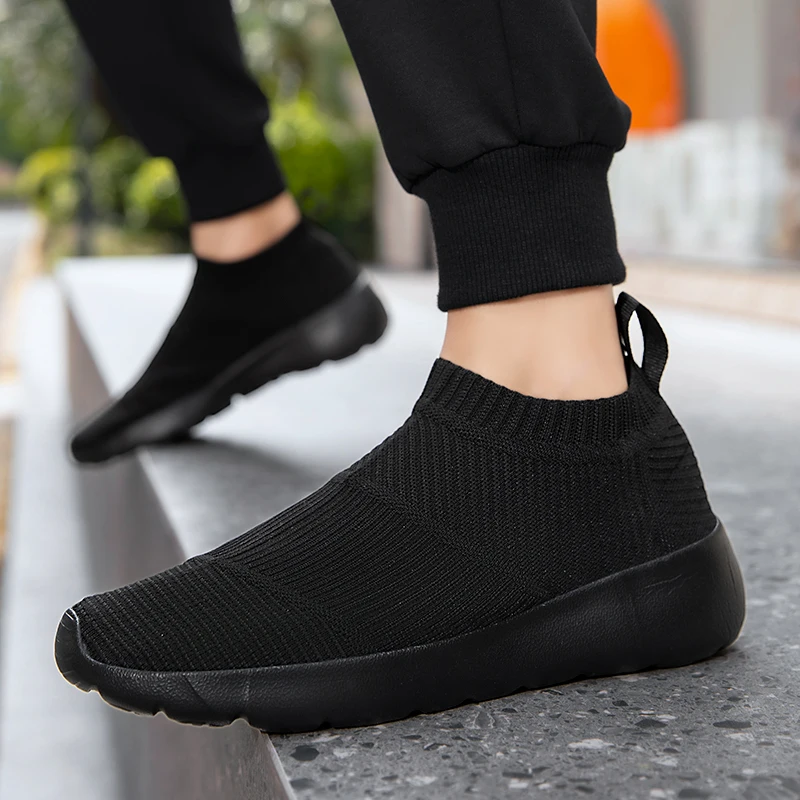 Men Running Shoes Women Comfortable Sport Shoes Mens Lightweight Breathable Walking Shoes Unisex Sneakers Size 35-45 Zapatillas