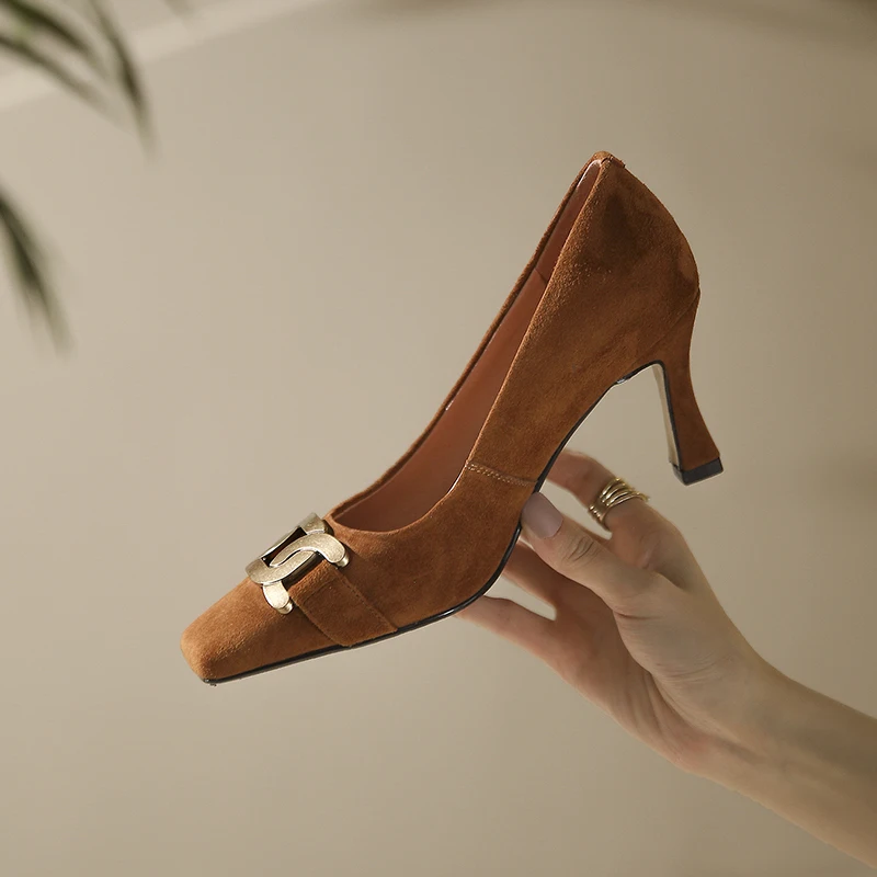 

2022 Women Pumps natural leather 22-24.5cm cashmere upper full leather women shoes Stiletto heel metal buckle shose women