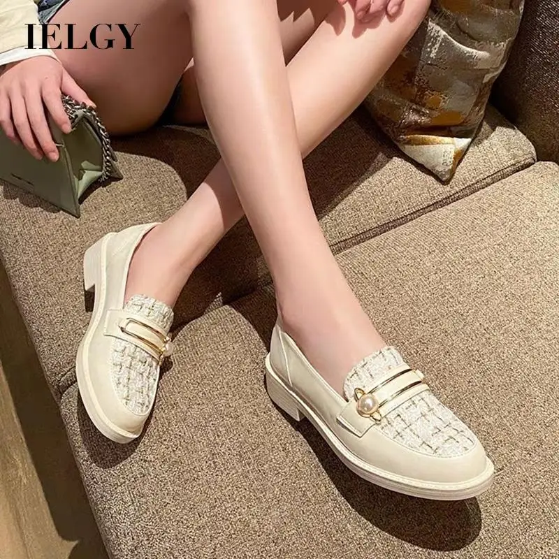 

Мягкая кожа, черные Универсальные женские маленькие кожаные туфли на толстом каблуке