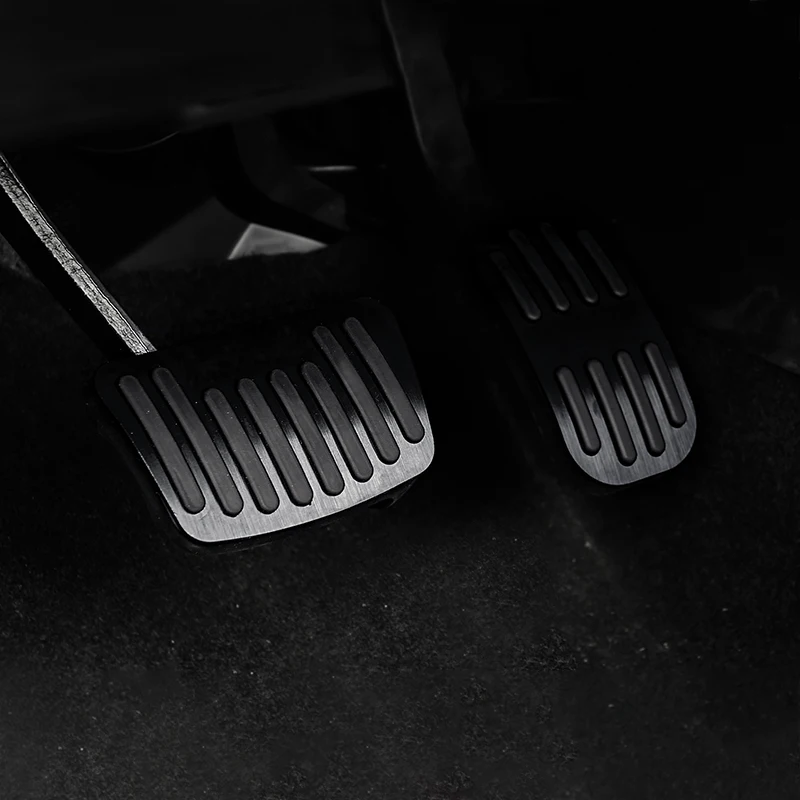 

Для Toyota Yaris Cross 2020 2021 2022 2023 2024 алюминиевый автомобильный чехол на педаль акселератора и тормоза, противоскользящие накладки, защитные аксессуары