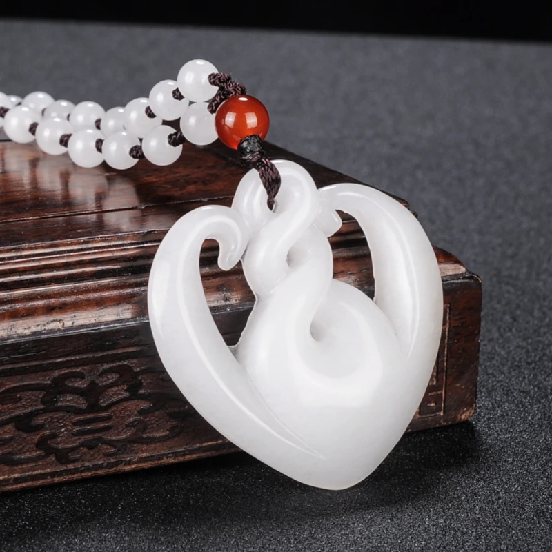 

Xinjiang Hetian White Jade Reversing the Universe Style White Jade Heart-Shaped Jade Pendant Pendant Necklace