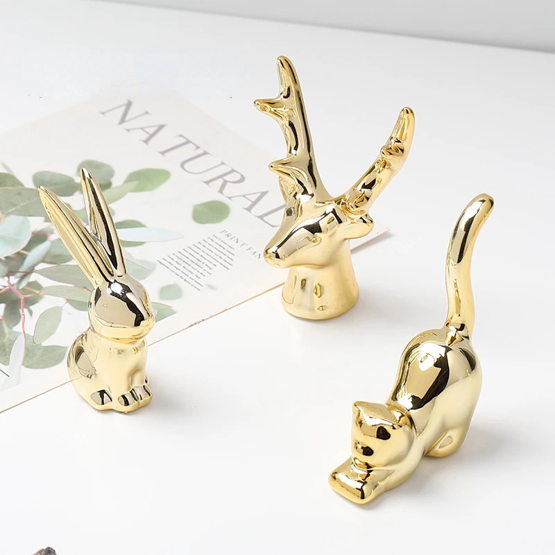 

European Ceramic Ornaments Plating Luxury Gold Desktop Small Ornaments Living Room Decorations Desktop Small Models Accessories