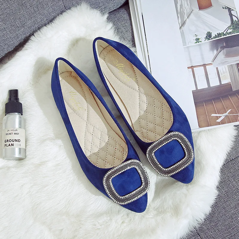 Luxury Womens Shoes Flats Boat Shoes Fashion Loafers Flock Pointed Shallow Crystal Shoes Woman Plus Size 34-43 High Quality