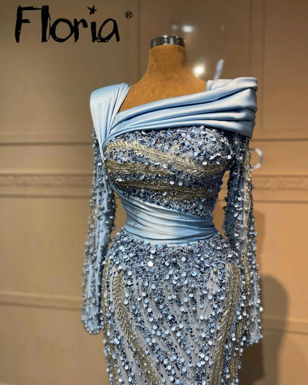 Голубое вечернее платье по индивидуальному заказу с блестками и свадебные