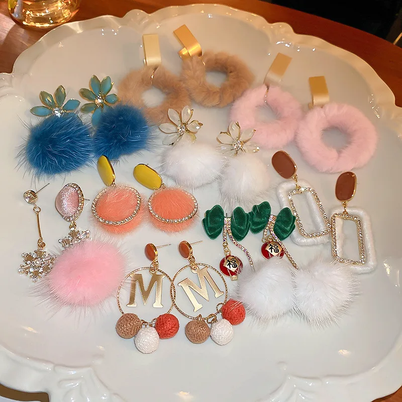 Зимние и осенние стильные пушистые Подвесные серьги для женщин геометрический