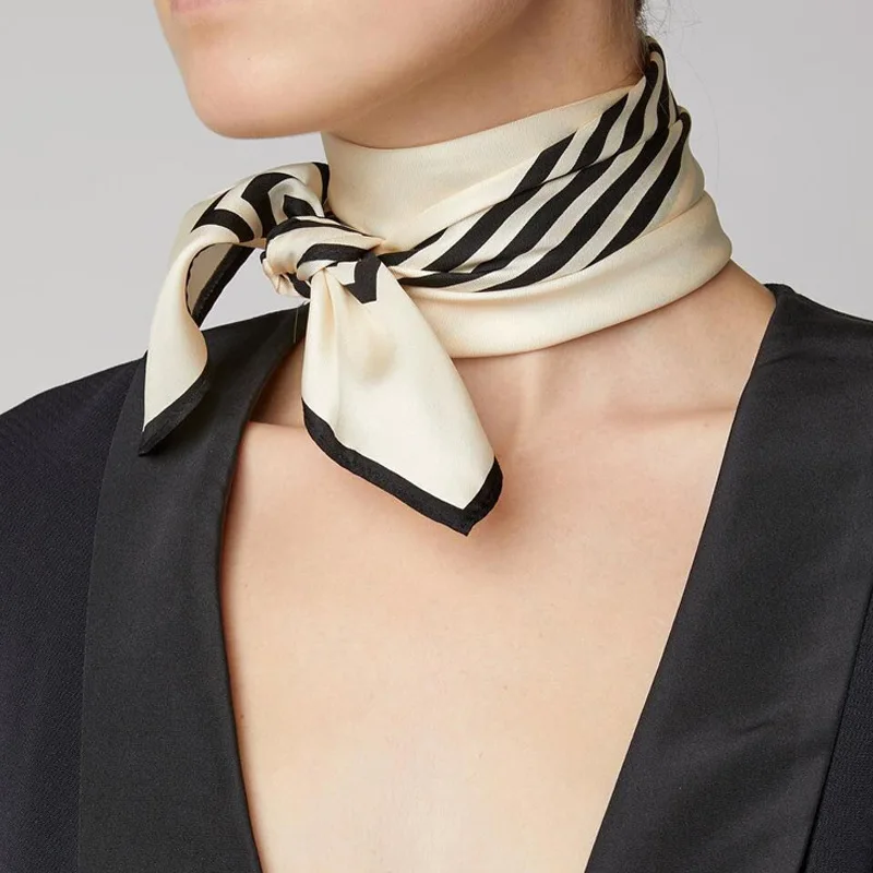 Дизайнерский брендовый женский шелковый шарф шейный платок с принтом в полоску