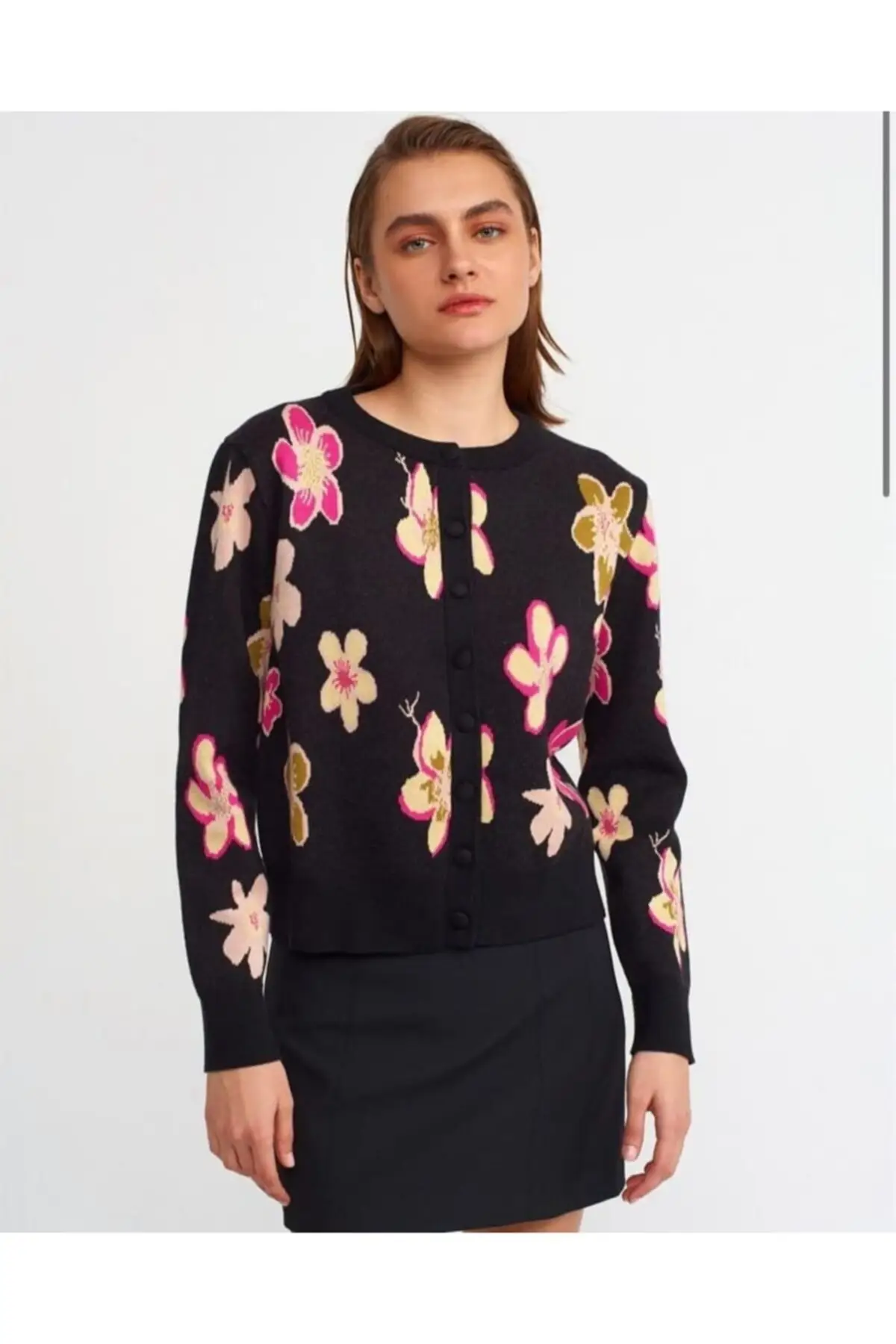 

Women's Cardigan Steel Flower embroidery Casual Knitted Quality Fashion Cardigan Sweaters Loose Sweater Jumper