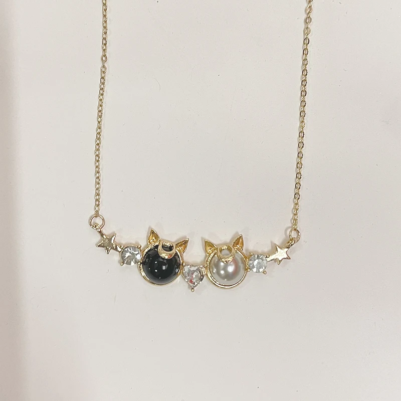 Ожерелье из голубого камня с аниме