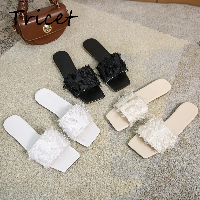 

Summer Slippers For Women Female Square Heel Flip Flops Designer Flats Slides Ladies Vacation Leisure Beach Sandals Plus Size 42