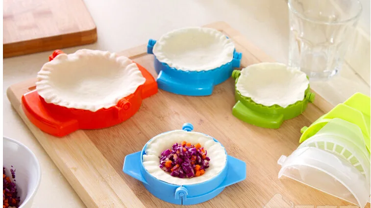 Кухонная ручная форма для пельменей цветная бытовая зажим