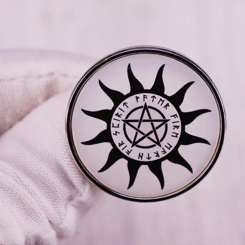 

Pentagram Rune Sun Enamel Pin Wrap Clothes Lapel Brooch Fine Badge Fashion Jewelry Friend Gift