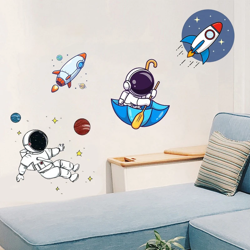 Наклейки на стену с мультяшным астронавтом для детской комнаты художественная
