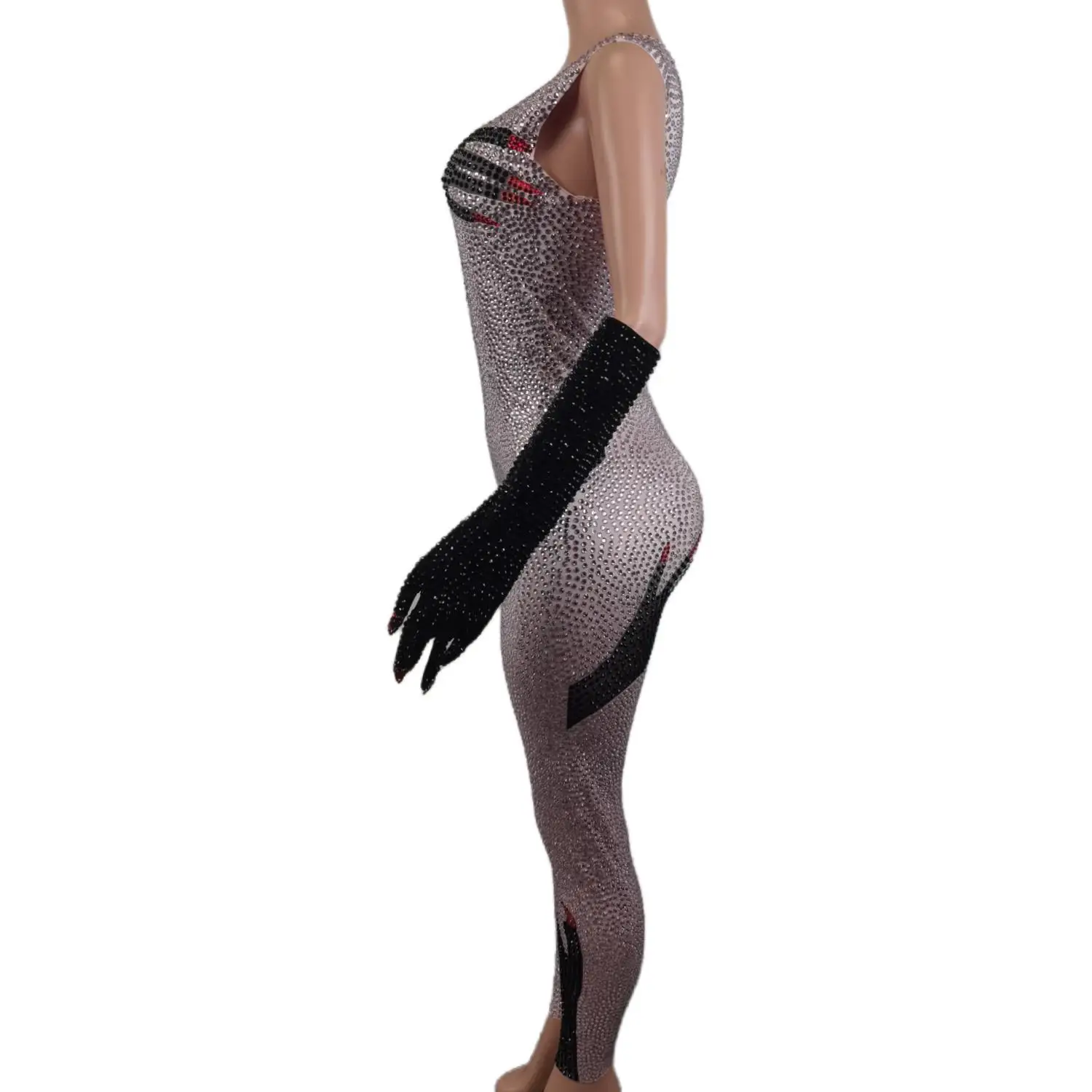 Брендовый дизайнерский женский костюм розового цвета черный комбинезон для рук