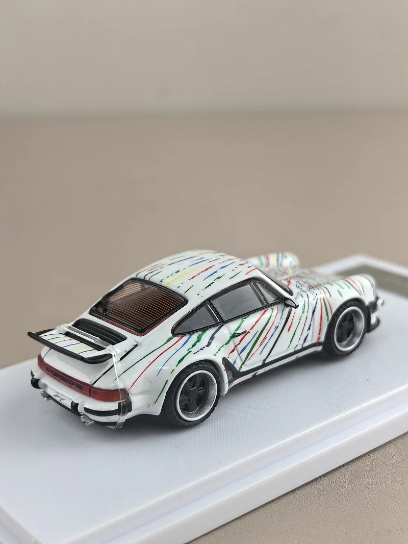Коллекционная модель автомобиля Porsche Singer Turbo 930 из сплава, масштаб 1:64, сувенир, украшение для витрины, подарок (art.: 3920da8c91cab) - 3920da8c91cab