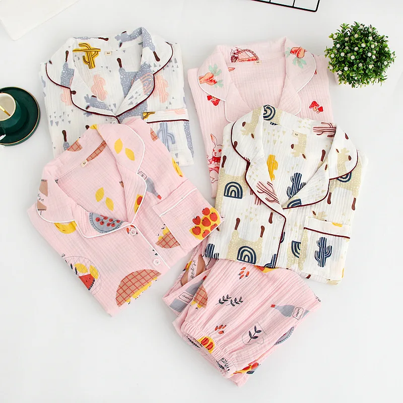 

Женский пижамный комплект с длинными рукавами и принтом животных