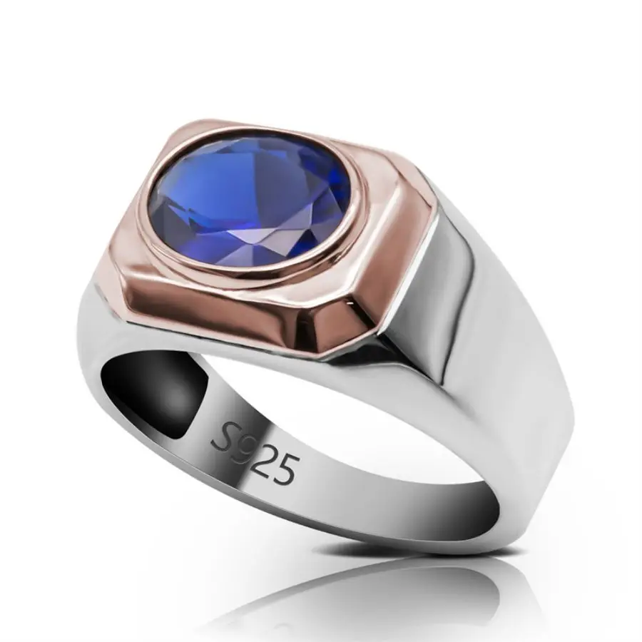 

Мужское кольцо из серебра 925 пробы с зеленым фианитом