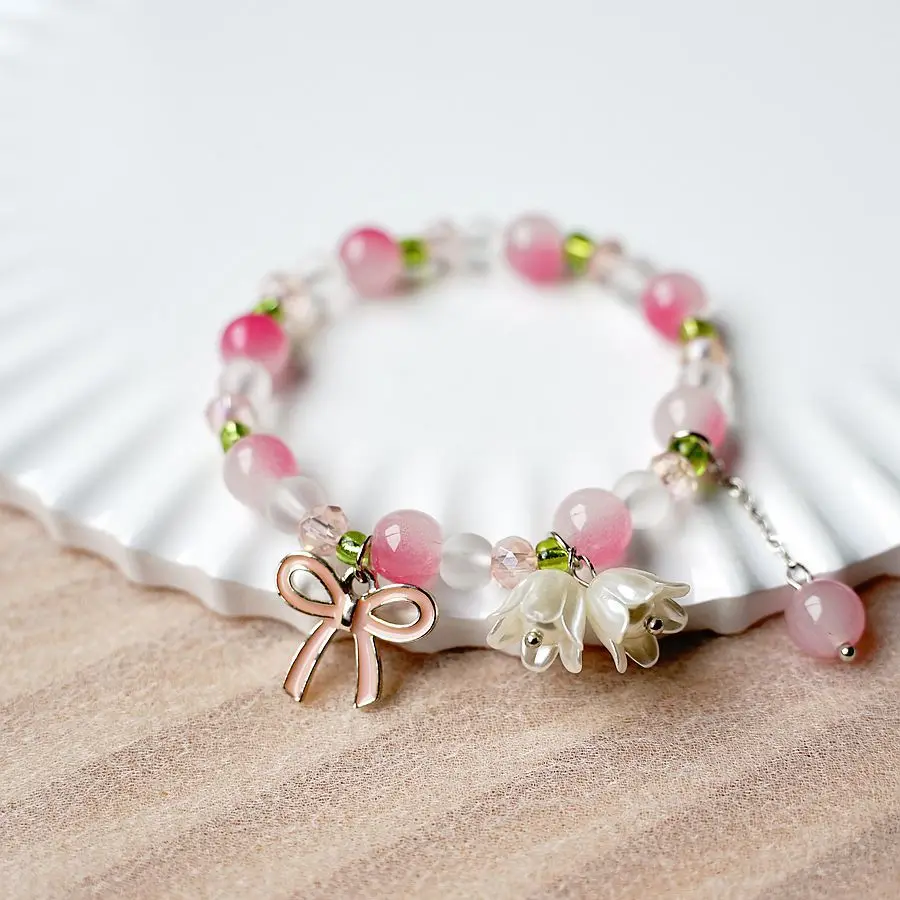 

2022 New Popular Pearl Lily of The Valley Flower Bracelet Female Simple Literary Pink Gradient Bracelet