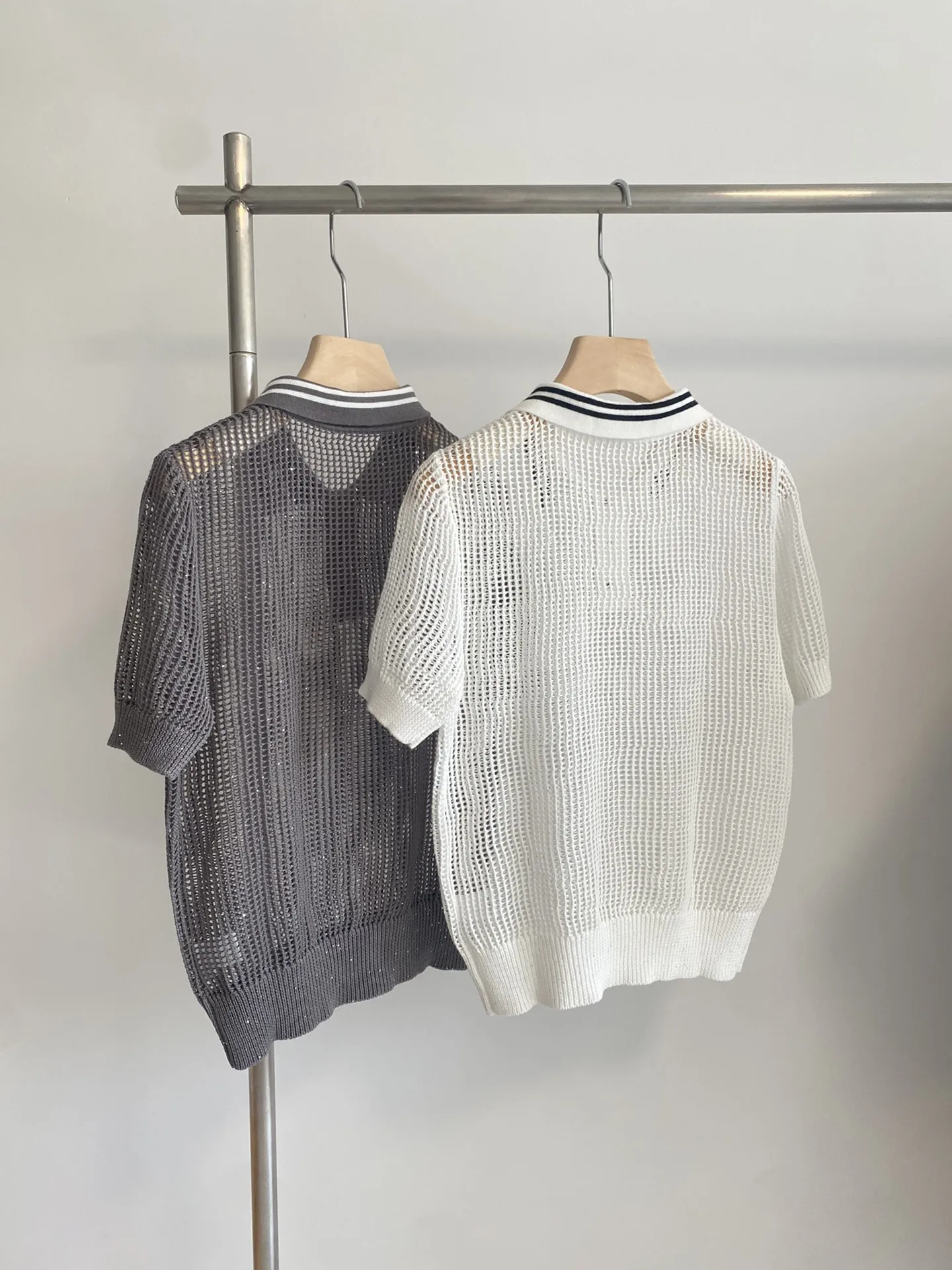 Рисунок 4 - Женский льняной Топ с воротником-Поло