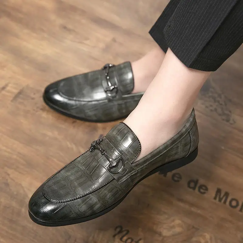 

Men's Shoes Fall 2023 New Versatile Slip-on Casual Leather Shoes Youth Sports White Flat Shoes Fashion Shoes